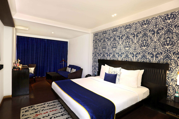 hotel in noida sector 18